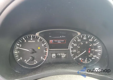 2015 Nissan Altima 2.5 z USA, uszkodzony, nr VIN 1N4AL3AP3FN342696